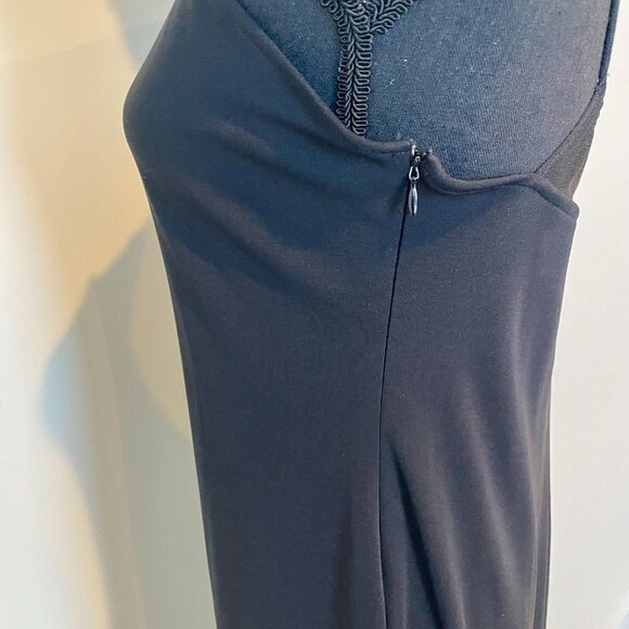 Ever Beauty Women's Black Gown Size 12 - Picture 3 of 10